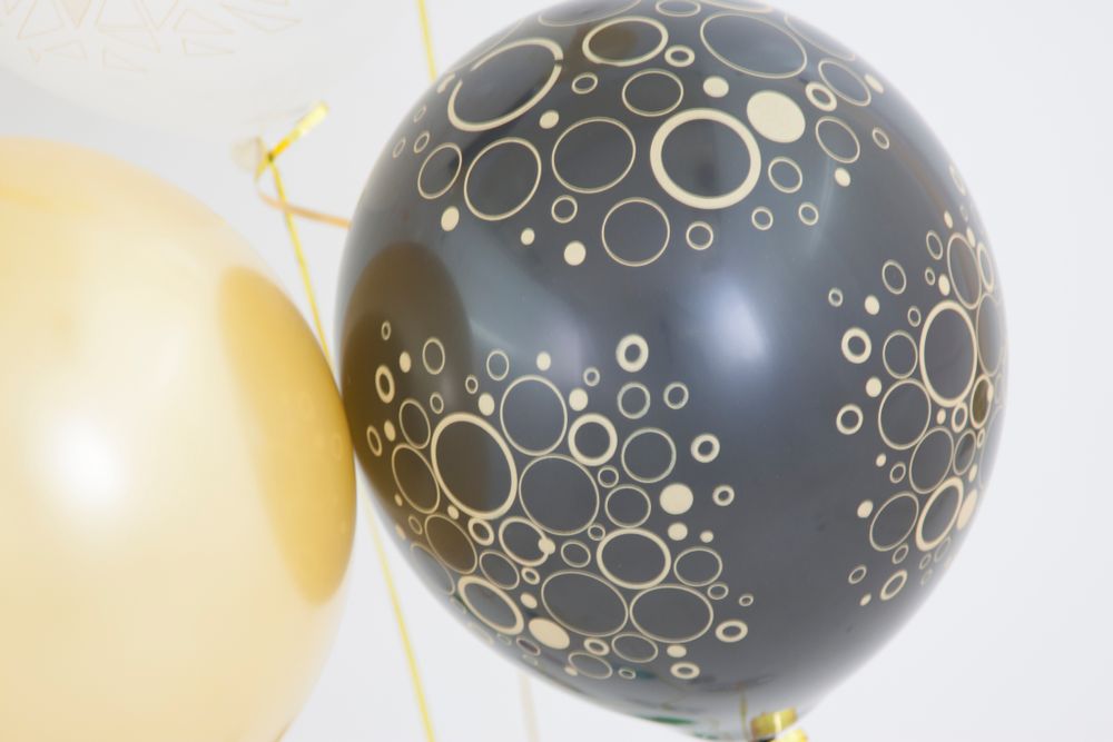 Шар (12"/30 см) Геометрия, Белый (200)/Черный (299), пастель, 5 ст 50 шт.