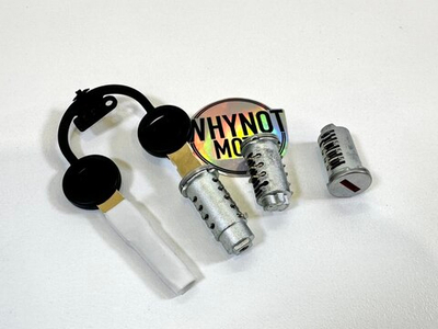 Ducati Замки для кофра (комплект) 59821541C