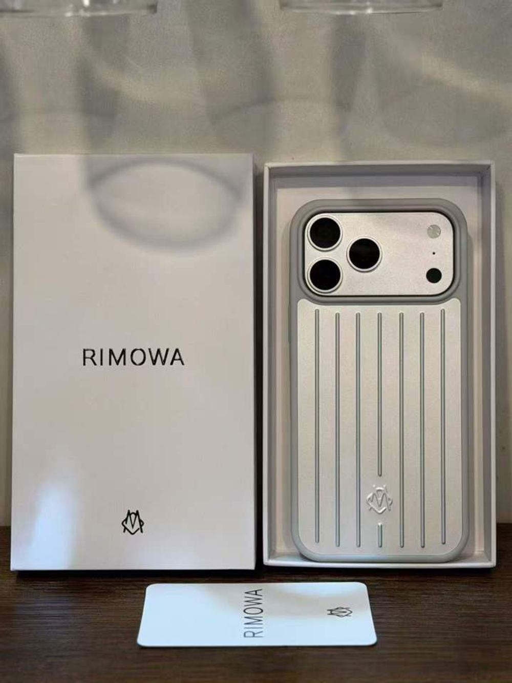 Чехол RIMOWA для iPhone 17 Pro Max