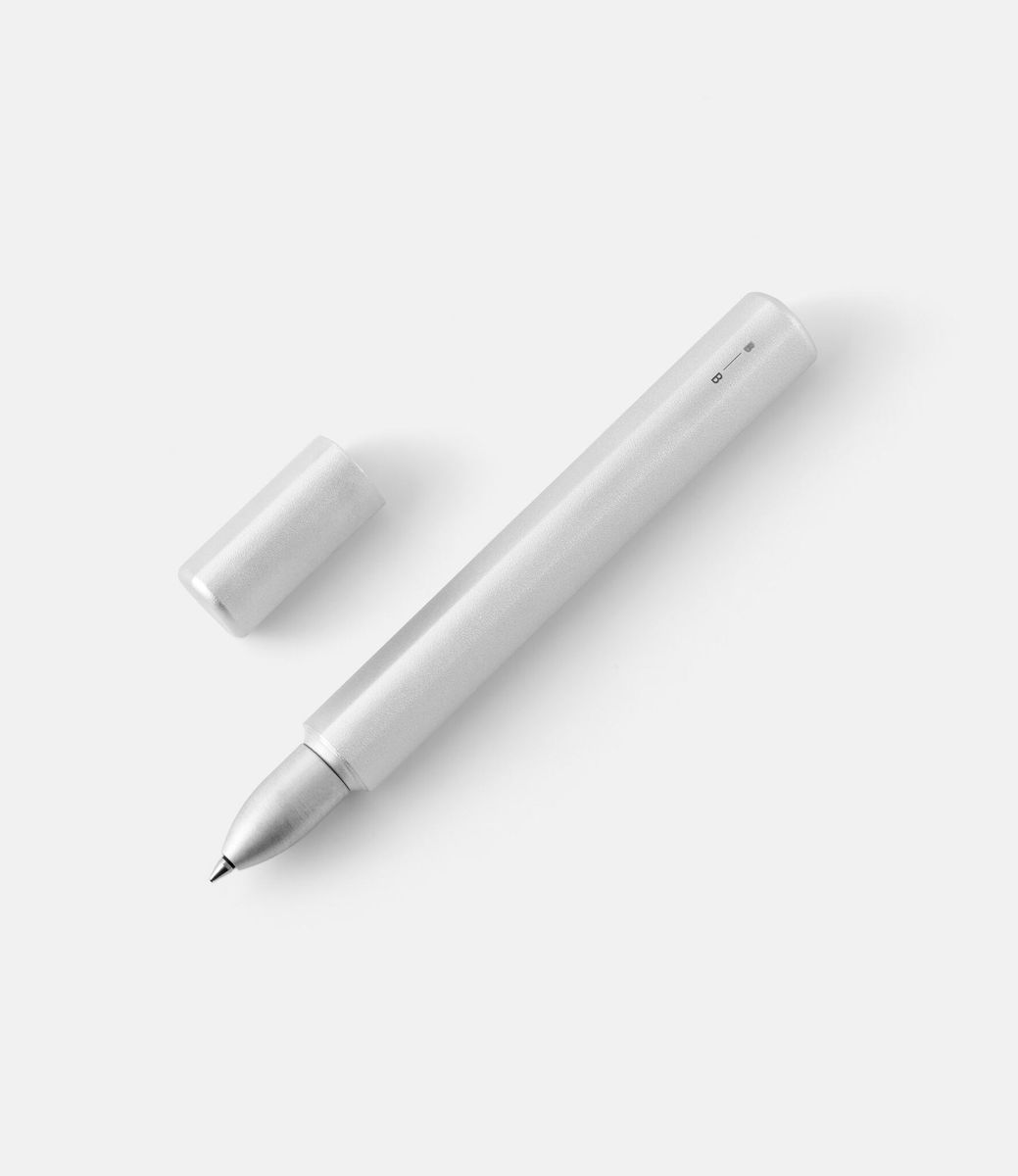 Before Breakfast Onigiri Pen For The Desk Silver — ручка-роллер из алюминия