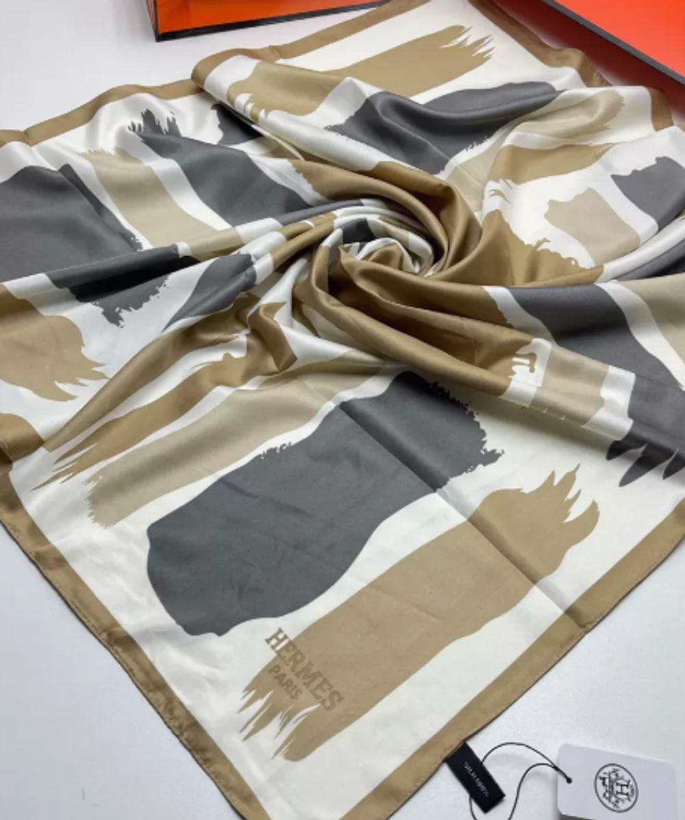 Щёлковый платок HERMES