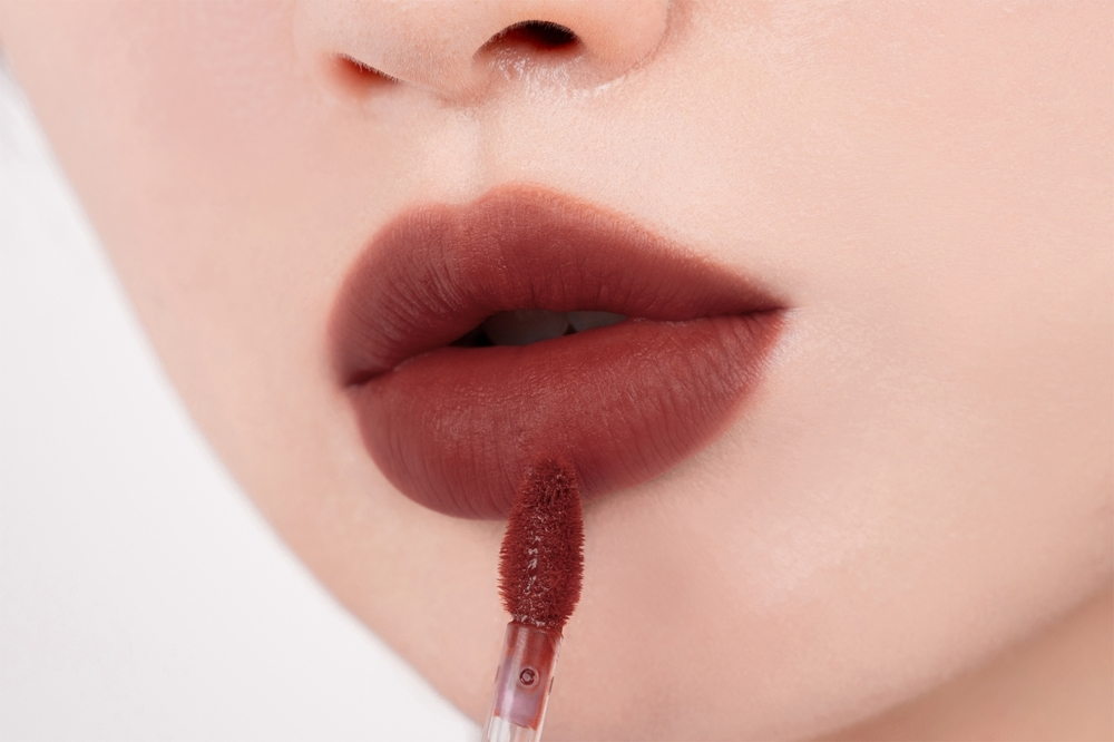 rom&nd Milk Tea Velvet Tint - матовый цвет губ, 4,4 g