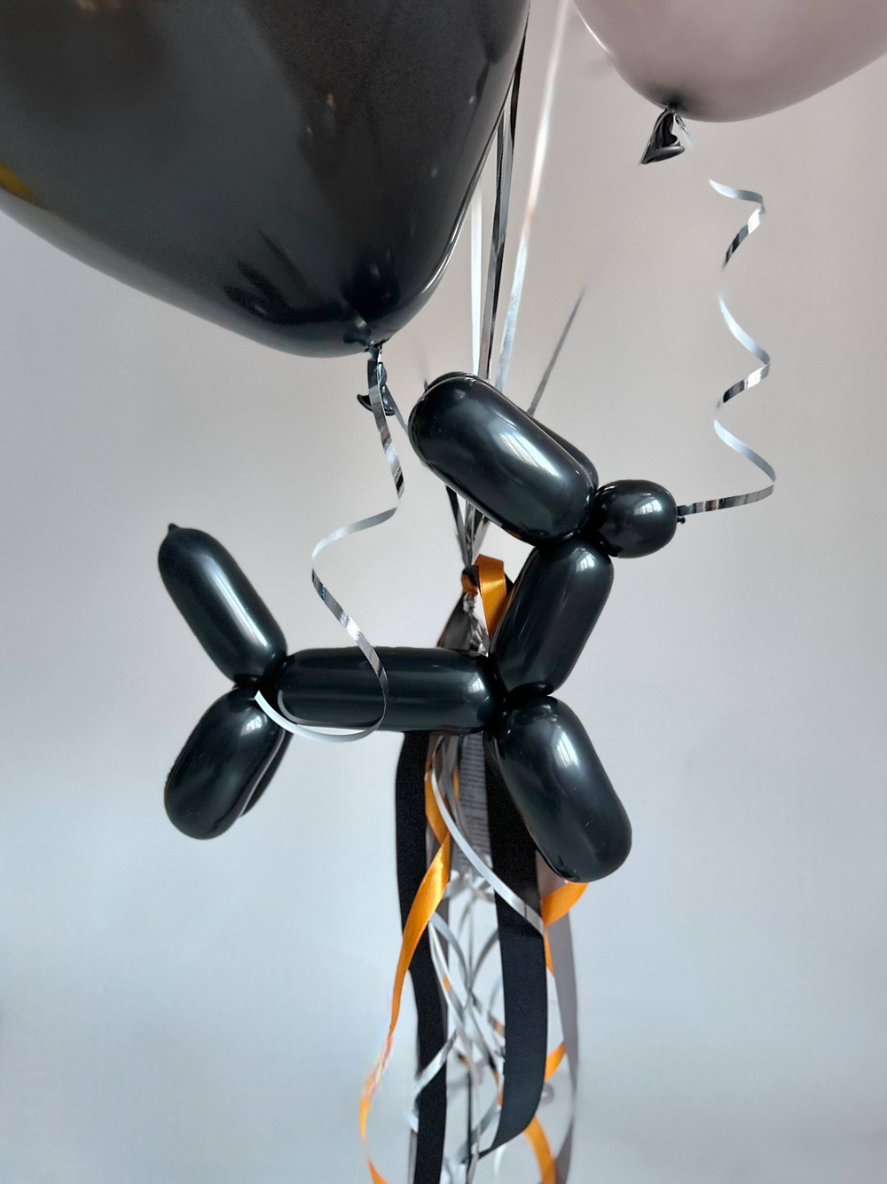 Шары для сына на юбилей собачка из ШДМ черный/серебро/оранжевый №4820