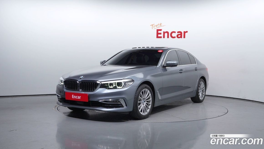 BMW 5 Series (G30) 520i Luxury (02.2020)