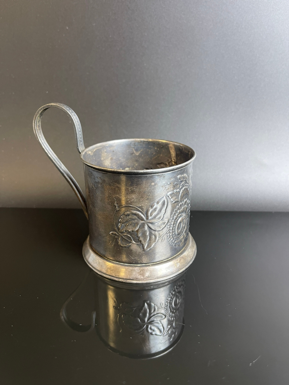 Подстаканник "Подсолнух", МНЦ (медь-никель-цинк), Мастерская художественная фабрика «Ювелир», СССР, 1962 г. мельхиор