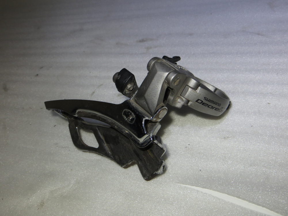 Передний переключатель Shimano Deore LX FD-M581