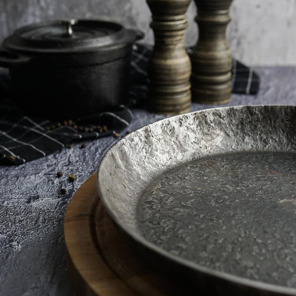 Сковорода для подачи 24 см h2,9 см круглая без ручки " " углерод. сталь ИНДУКЦИЯ P.L.