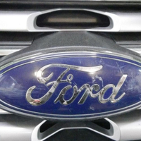 Решетка радиатора Ford Explorer 5 U502 (2015-2018)
