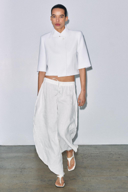 ZARA УКОРОЧЕННЫЙ БЛЕЙЗЕР С КОРОТКИМИ РУКАВАМИ — ZW COLLECTION, ЭКРЮ