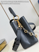 Louis Vuitton Capucines MM