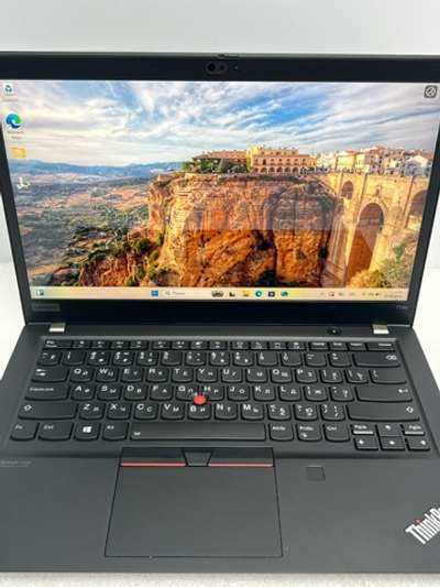 Ноутбук Lenovo ThinkPad T14s Gen 1 (20T0001YRT) 14"/Intel Core i7 10510U/RAM 16GB/SSD 1TB/Intel UHD Graphics/3840x2160 IPS/Windows 11/Подсветка кл-ры:LED/Цвет: черный. Состояние: C1