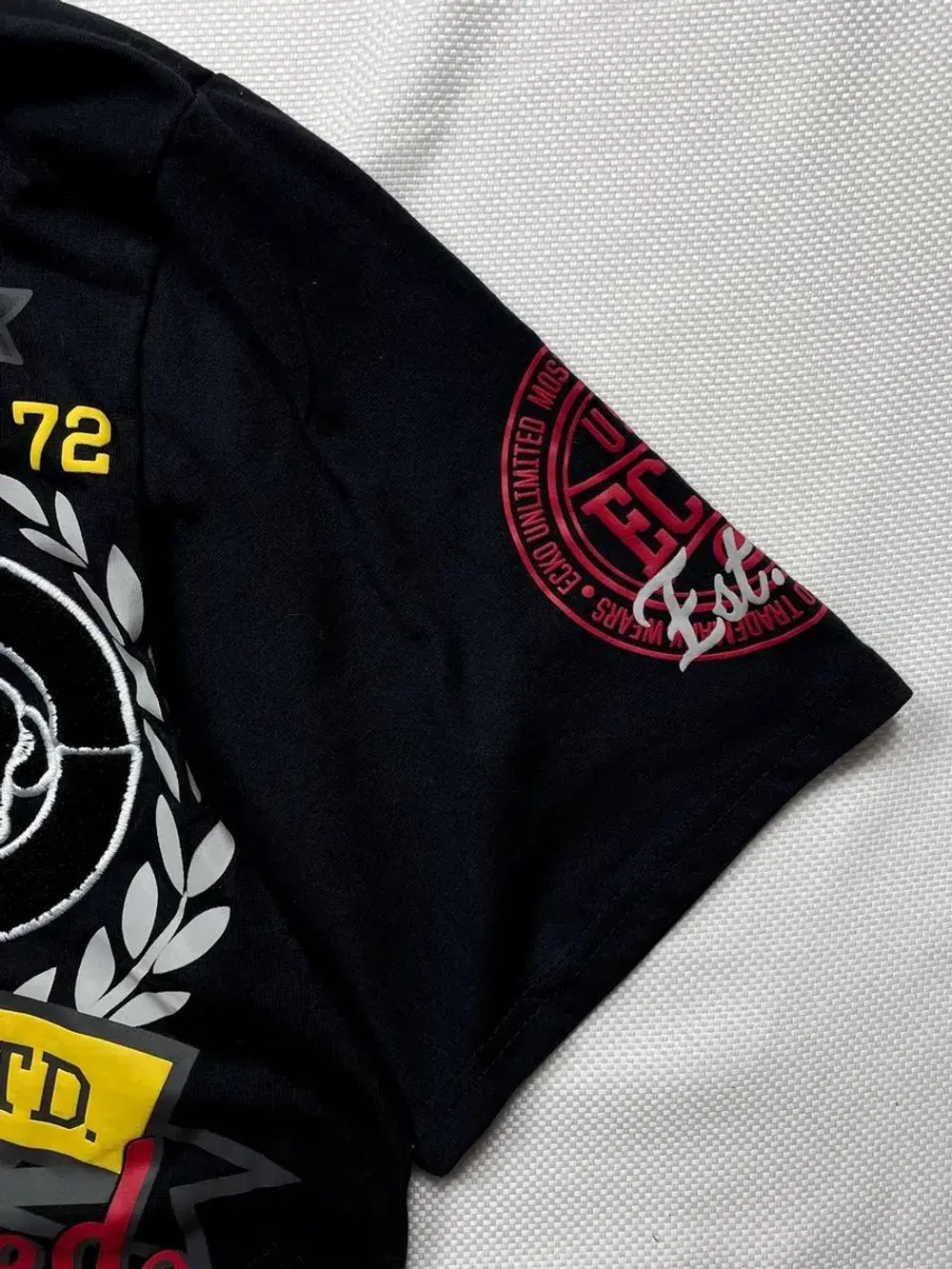 Футболка с капюшоном от Savitar G-Unit Tribal Emerica Fubu