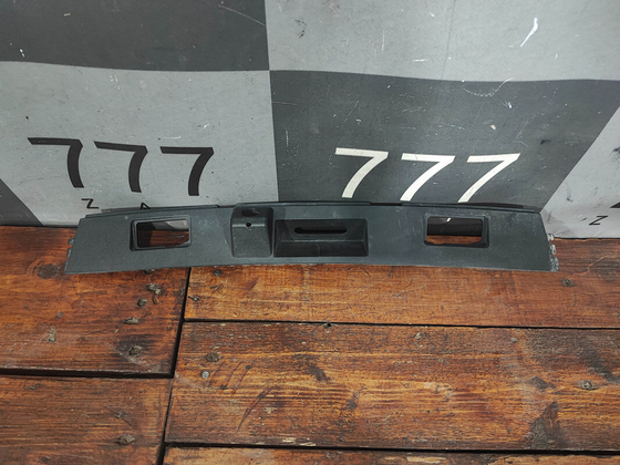 Накладка крышки багажника Haval F7 1 19-24 Б/У Оригинал 5506103XKQ02A