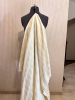 Плательно-костюмный жаккардовый сирсакер с узором (88%шерсть/10%полиамид/2%эластан, Бежевая слоновая кость/крупные круги в тон, 125, 232 гр/м2)