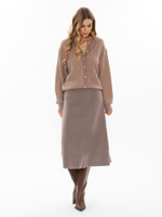 Женская вязаная кофта коричневая на пуговицах