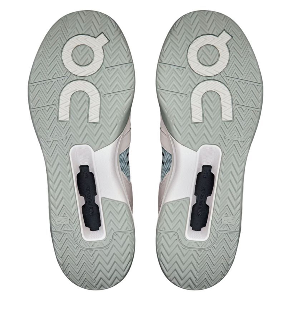 Мужские кроссовки теннисные On The Roger Clubhouse Pro - серый