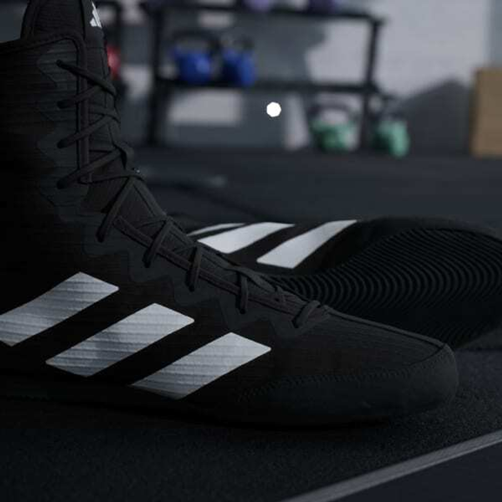 Adidas Высокие кроссовки Box Hog 4, черный/белый