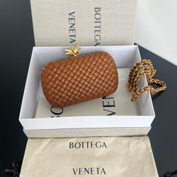 Bottega Veneta Knot