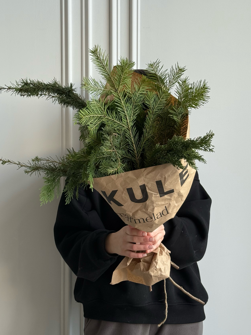 Хвоя - охапка для вазы из туи, пихты и кипариса