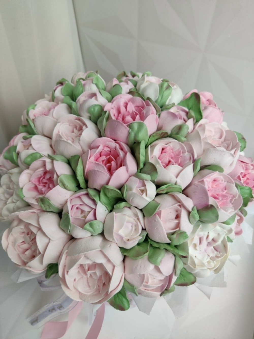 Коробка «Пионы» 30 см