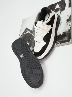 Кроссовки женские демисезонные натуральные