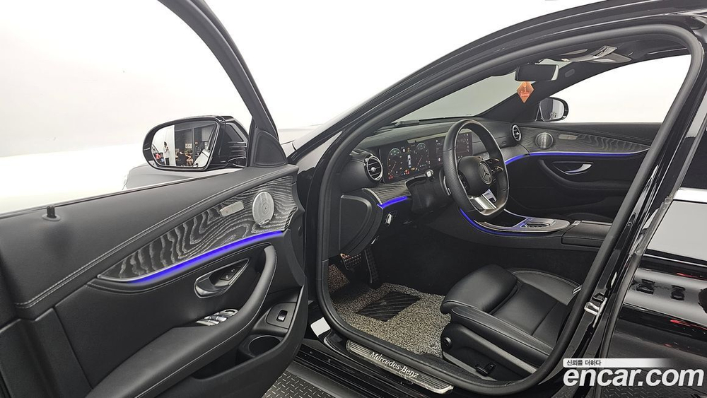 Mercedes-Benz E-Class W213 E350 4MATIC AMG Line Editions (11.2020)