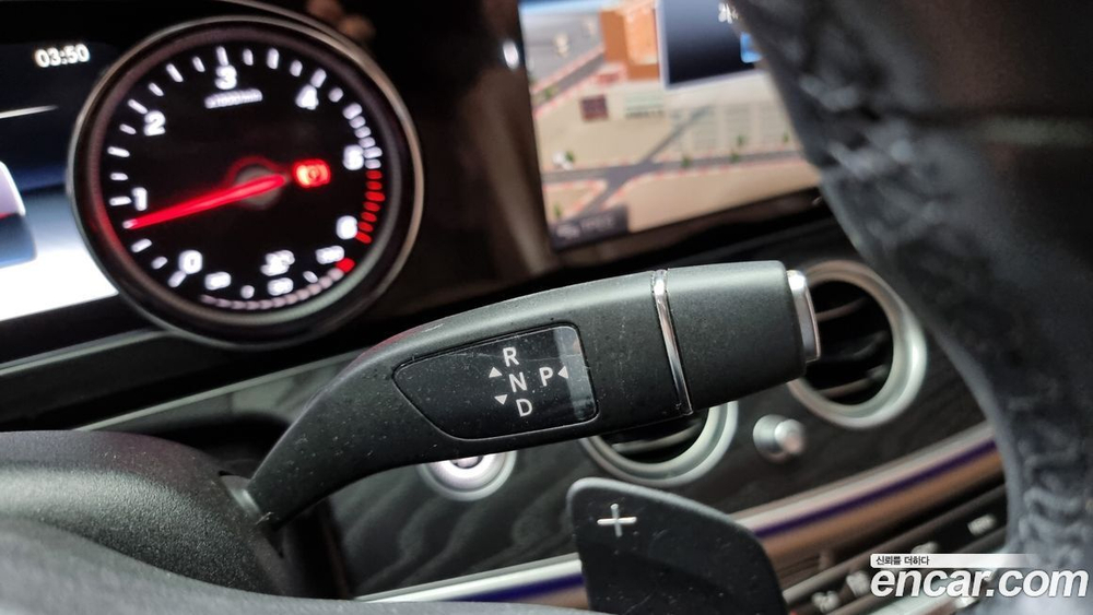 Mercedes-Benz E-Class W213 E220d Avangarde (06.2020)