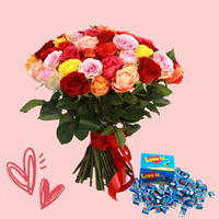 COMBO 51 Ecuadorian roses mixed-colors + package of chewing gum mix "Love is"