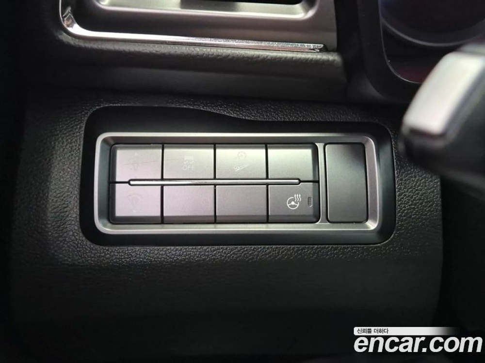 KG Mobility (Ssangyong) Very New Tivoli Дизель 1.6 2WD (12.2019)