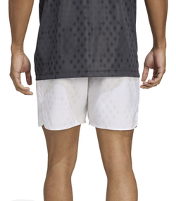 Теннисные шорты Adidas Club Graphic Tennis 7" - white/grey