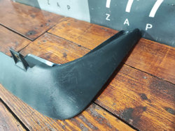 Брызговик задний правый Kia Mohave (HM) 16-20 Б/У Оригинал 868422J700