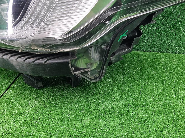 Фара левая Subaru Forester 5 SK (2021-н.в.) LED