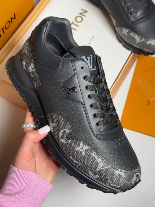 Кроссовки Louis Vuitton Run Away