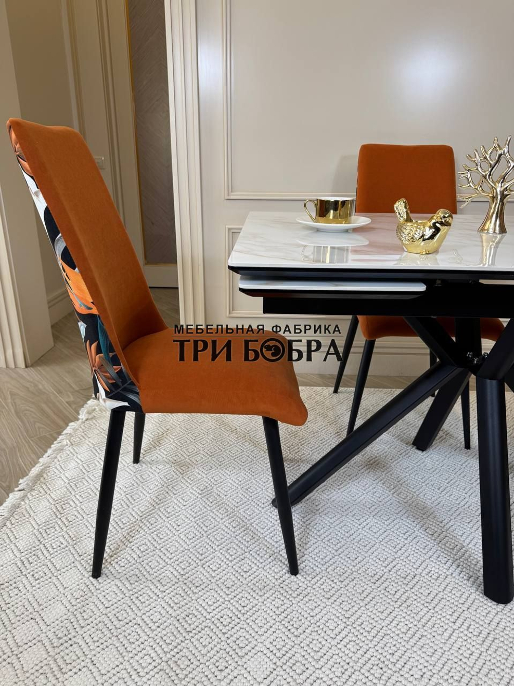 Кухонный раскладной стол "Монако" из керамогранита, белый мрамор и 4 стула ТРОПИК