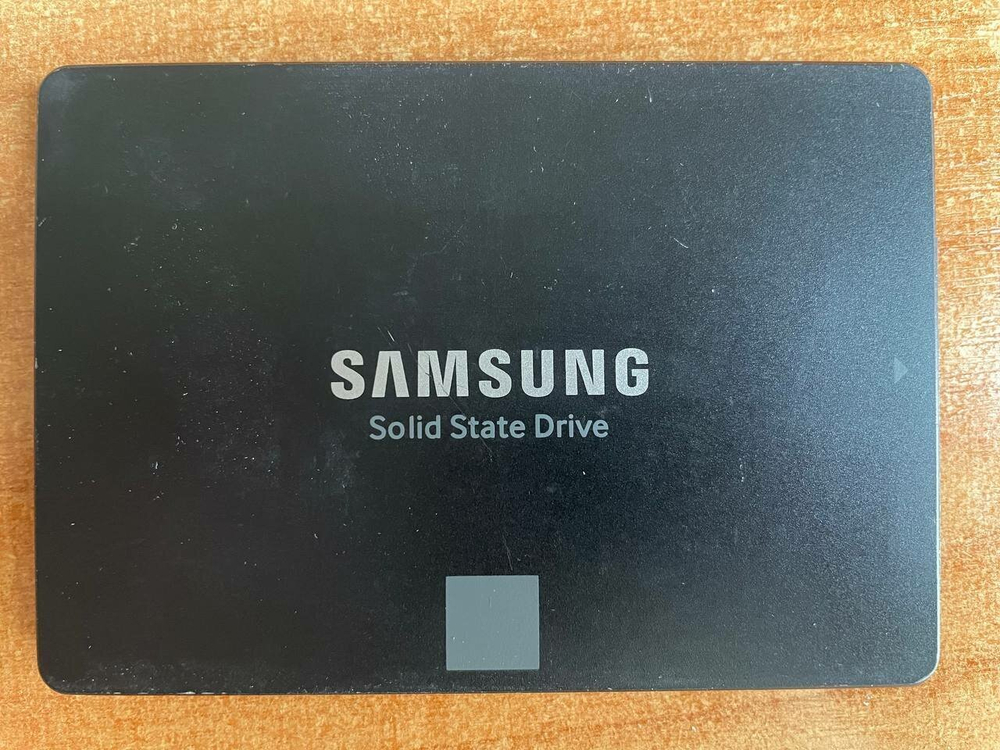 Накопитель SSD 500 Gb Samsung 860 EVO (RTL) 2.5" (MZ-76E500BW)