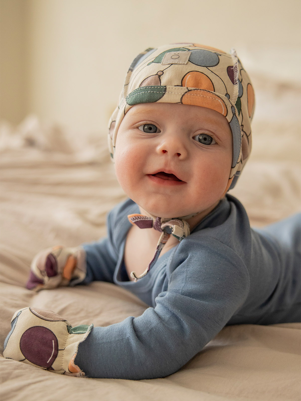 Чепчик Mjölk Шарики, уценка