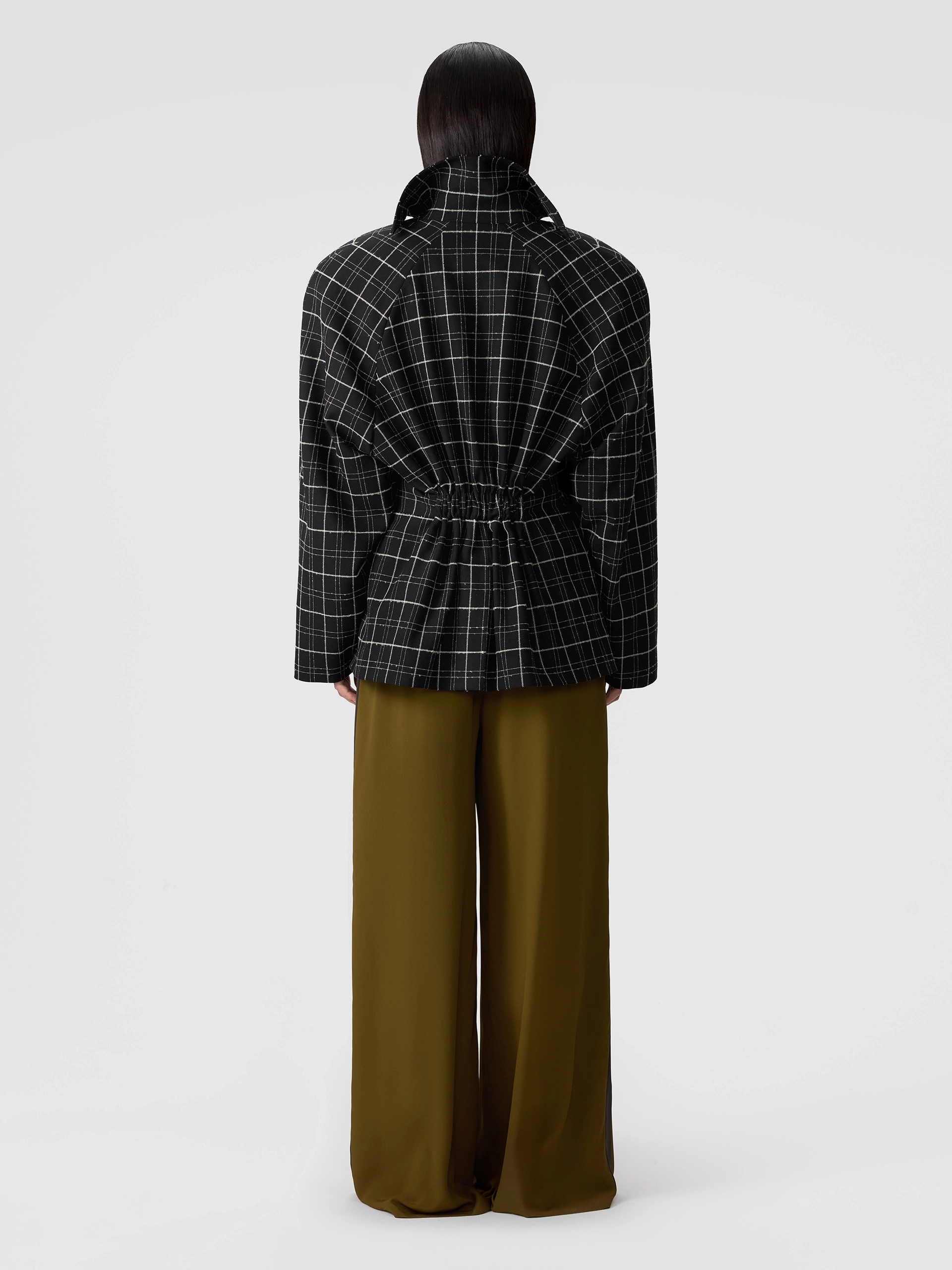 Жакет с объемными плечами OLA OLA