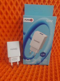 Зарядное устройство FUMIKO CH12 1USB 2.4А белое
