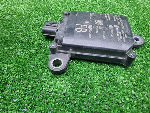 Датчик слепых зон правый Land Cruiser 200 (15-21)