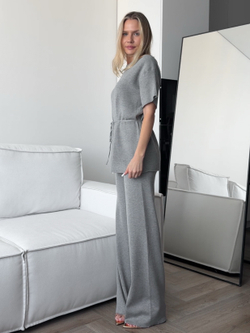 Комплект вязаный, удлиненная футболка на завязке и брюки