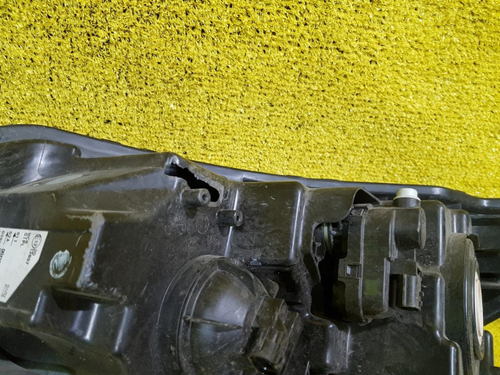 Битая Фара правая Nissan Qashqai J11 (2013-2019) галоген