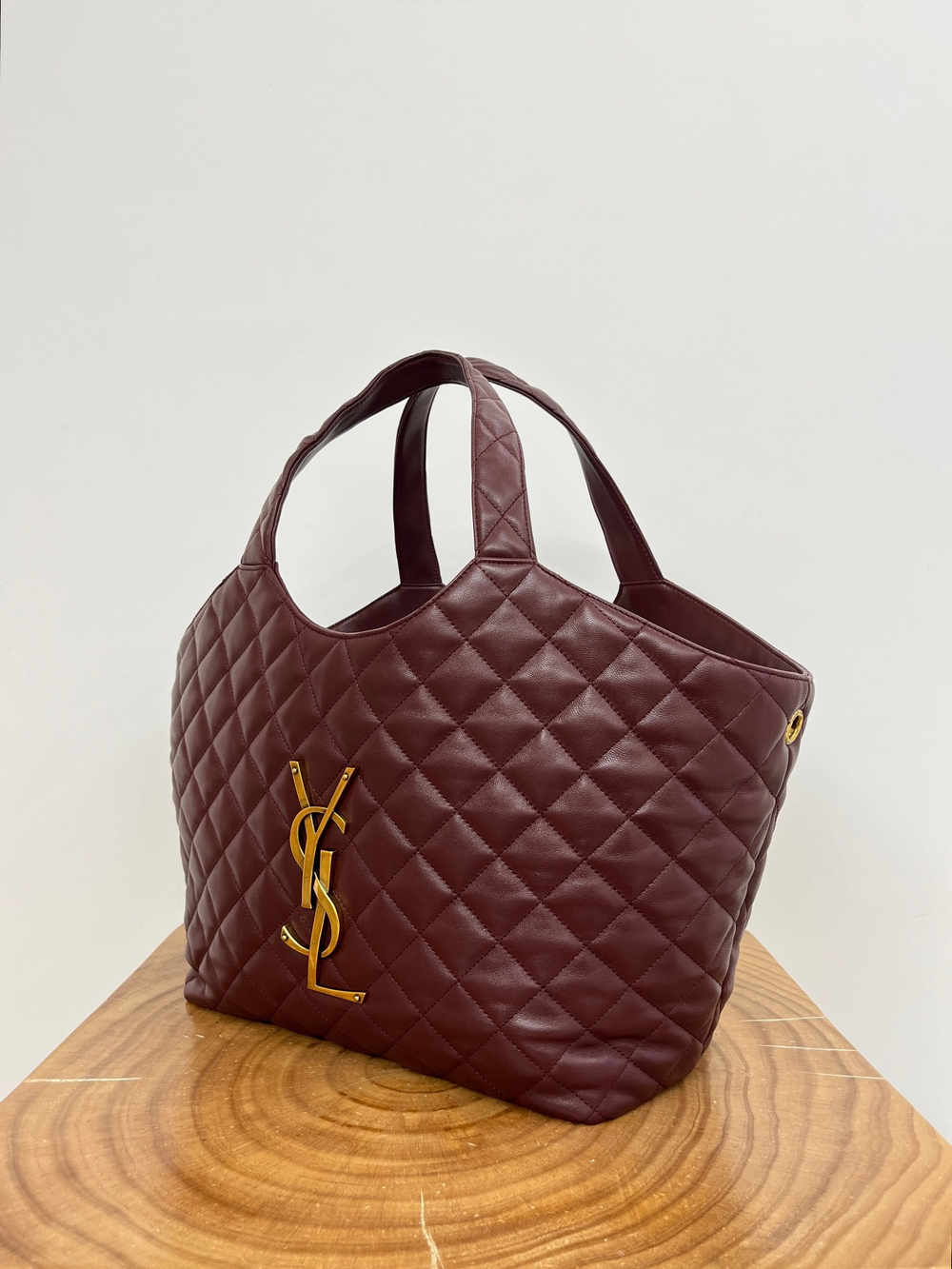 ICARE MEDIUM В СТЕГАНОЙ НАППЕ