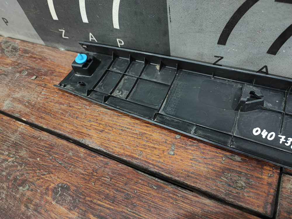 Обшивка крышки багажника Nissan X-Trail 2 (T31) 07-14 Б/У Оригинал 90904JG00A