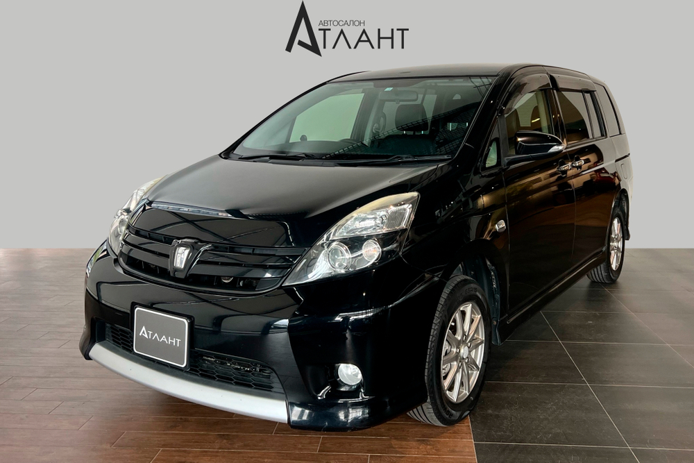Toyota Isis, 2014 год