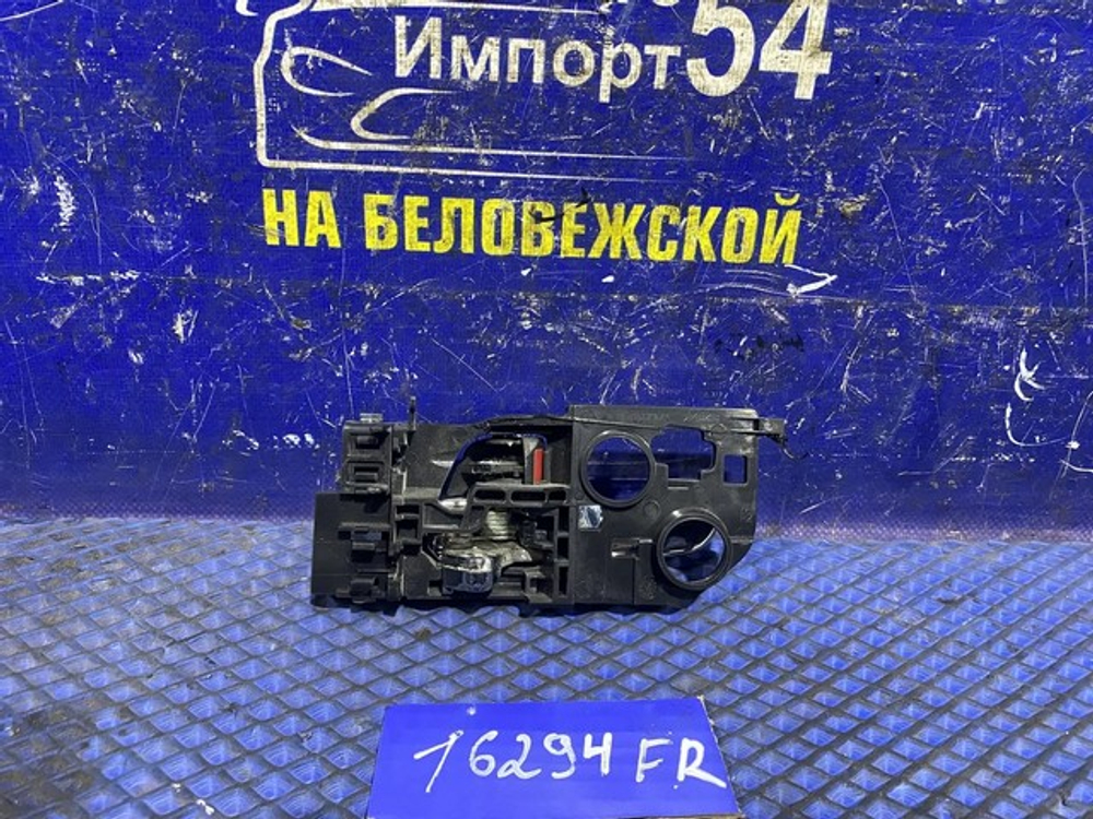 Ручка двери передней правой салонная Honda VEZEL 2013-2018