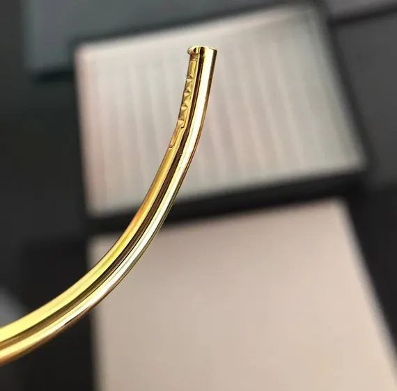 Браслет женский CARTIER JUST UN CLOU, золото 18 карат
