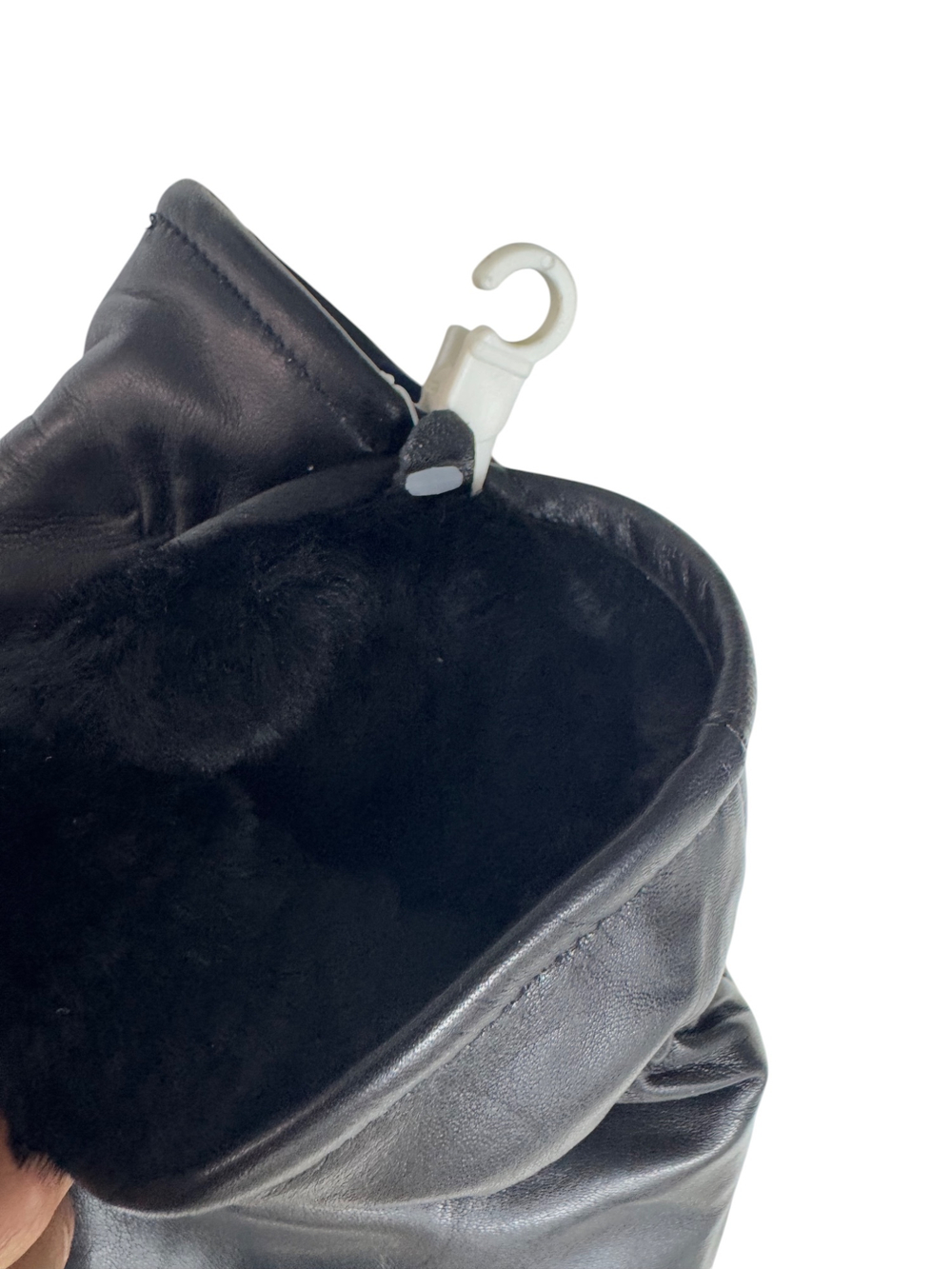 Варежки. Мужские. Материал верха: Кожаные люкс качества. Подклад: Мутон. 5 шт в упаковке.