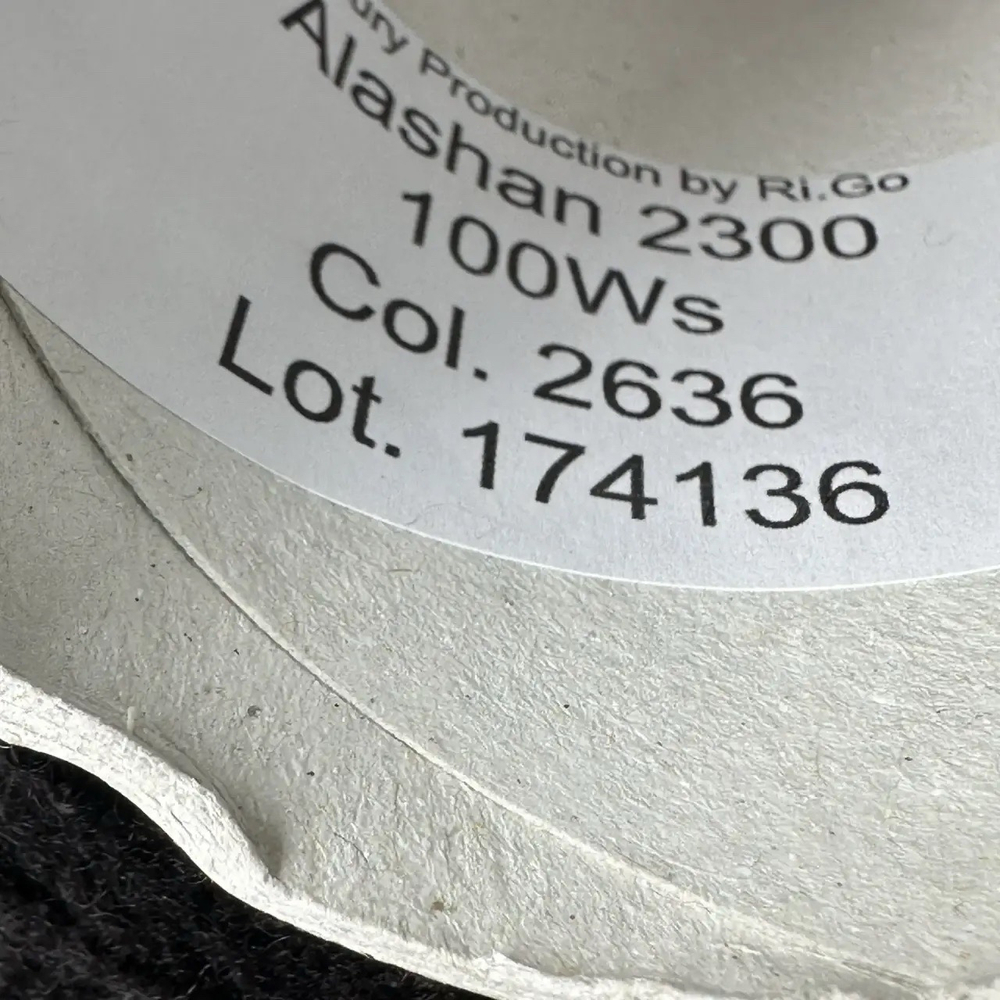 ALASHAN - Luxury Production by Ri.Go; 100% кашемир; 230м/100гр; Травка; col. 2636, цвет: темно-бурый