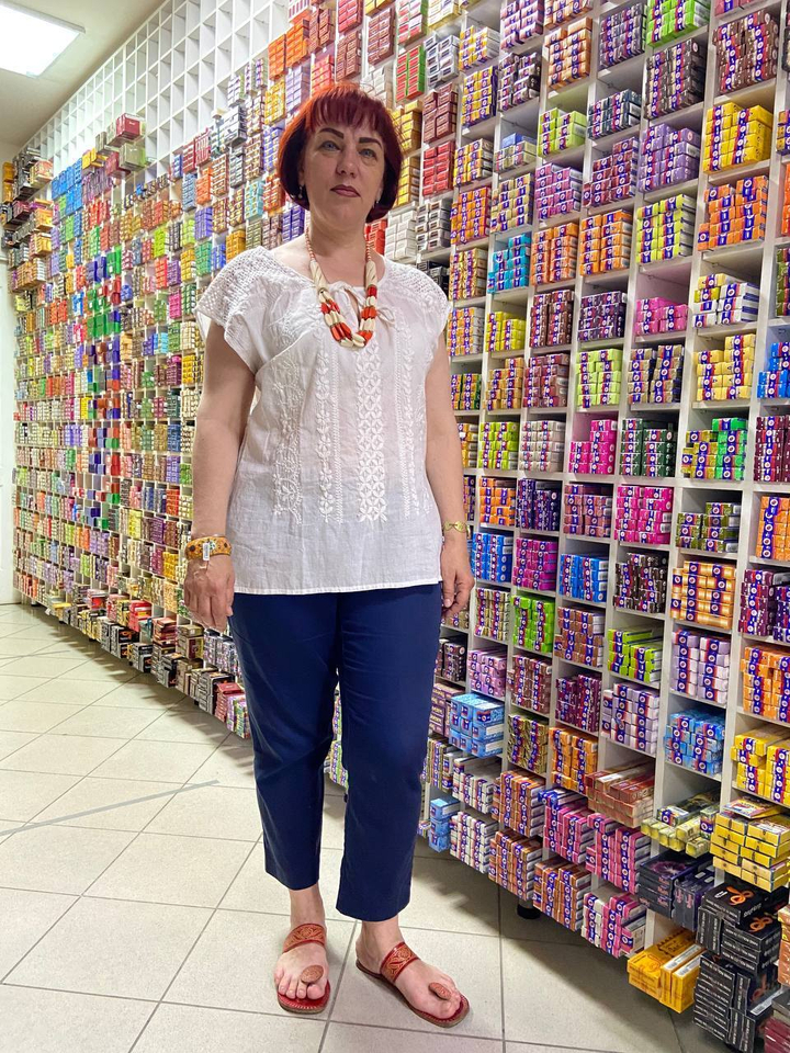 Блузка GANG с вышивкой, ворот на завязках, цвет белый хлопок 100%