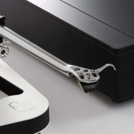 Rega Planar 10 (Aphelion 2 MC) Matt White